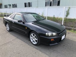 Used Nissan SKYLINE