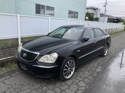 Used Toyota CROWN MAJESTA