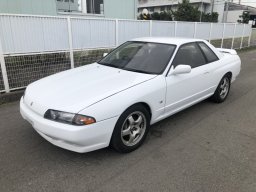 Used Nissan SKYLINE