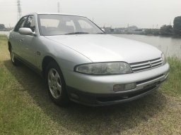 Used Nissan SKYLINE