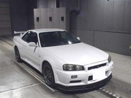 Used Nissan SKYLINE