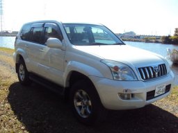 Used Toyota LAND CRUISER PRADO