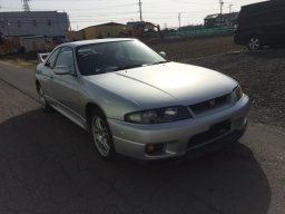 Used Nissan SKYLINE