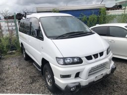 Used Mitsubishi DELICA SPACE GEAR