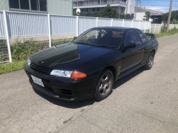 Used Nissan SKYLINE