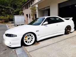 Used Nissan SKYLINE