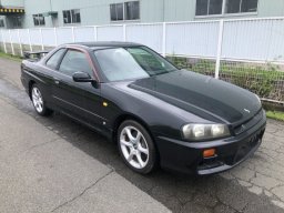 Used Nissan SKYLINE