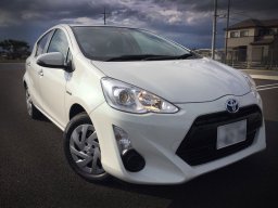 Used Toyota AQUA