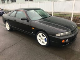 Used Nissan SKYLINE