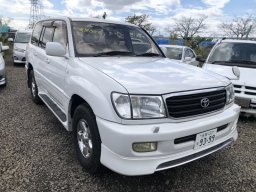 Used Toyota LAND CRUISER 100