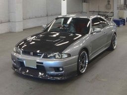 Used Nissan SKYLINE