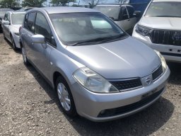 Used Nissan Tiida