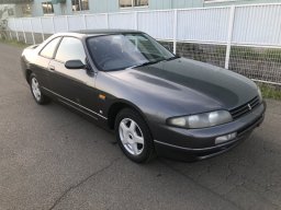 Used Nissan SKYLINE