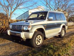 Used Mitsubishi PAJERO