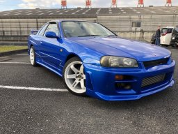 Used Nissan SKYLINE