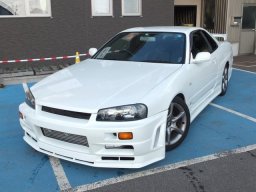 Used Nissan SKYLINE