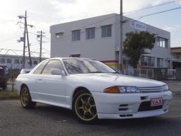 Used Nissan SKYLINE