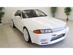 Used Nissan SKYLINE