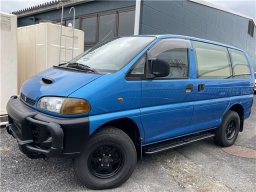 Used Mitsubishi DELICA SPACE GEAR