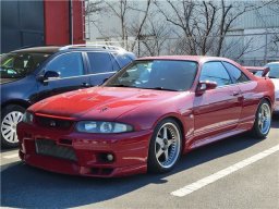 Used Nissan SKYLINE