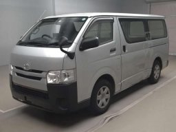 Used Toyota HIACE VAN