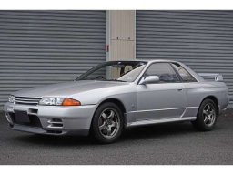 Used Nissan SKYLINE