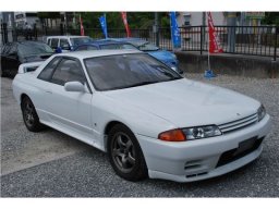 Used Nissan SKYLINE