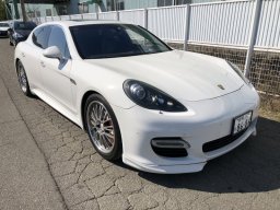 Used Porsche PANAMERA