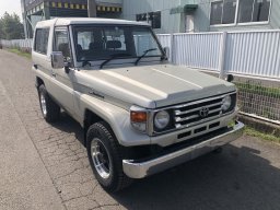 Used Toyota LAND CRUISER 70