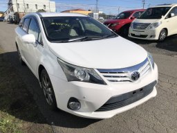 Used TMUK AVENSIS WAGON