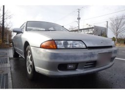 Used Nissan SKYLINE