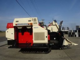 Used Yanmar combine