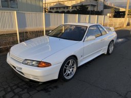 Used Nissan SKYLINE