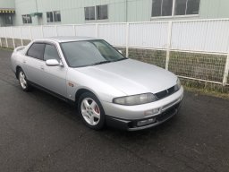 Used Nissan SKYLINE