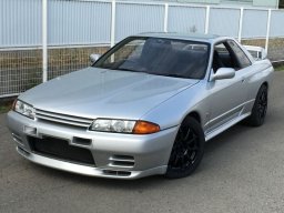 Used Nissan SKYLINE