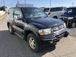 Used Mitsubishi PAJERO