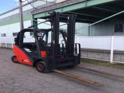 Used LINDE FORKLIFT